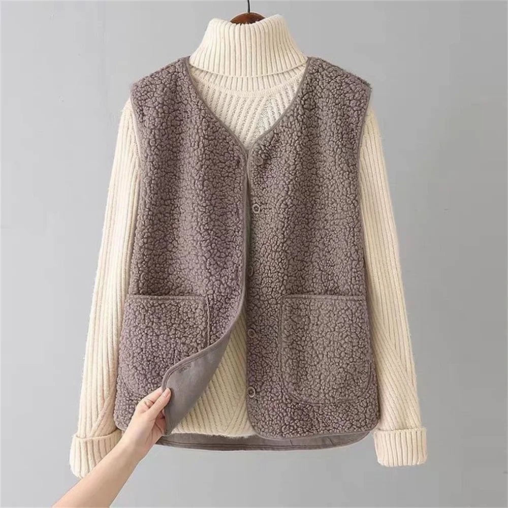 Blød Teddy Vest med Lommer – Komfort og Stil