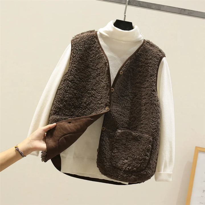Blød Teddy Vest med Lommer – Komfort og Stil