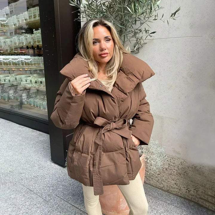 LUX PUFFER JAKKE – ELEGANCE OG VARME I ÉT DESIGN